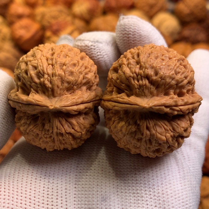 文玩核桃吊坠20哦哦哦哦