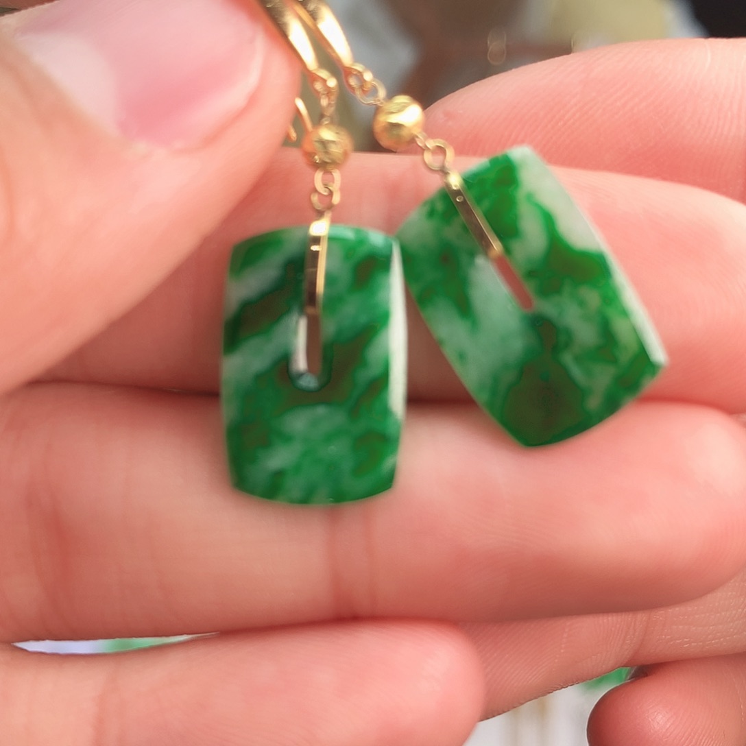 翡翠耳饰18K金镶嵌耳饰