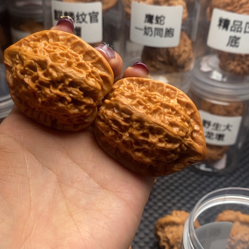 【闪购商品】文玩核桃吊坠轩沈鸡