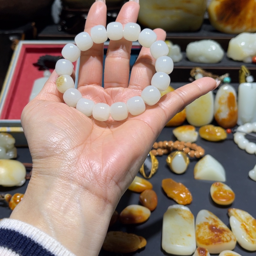 和田玉未镶嵌吊坠(不含链)