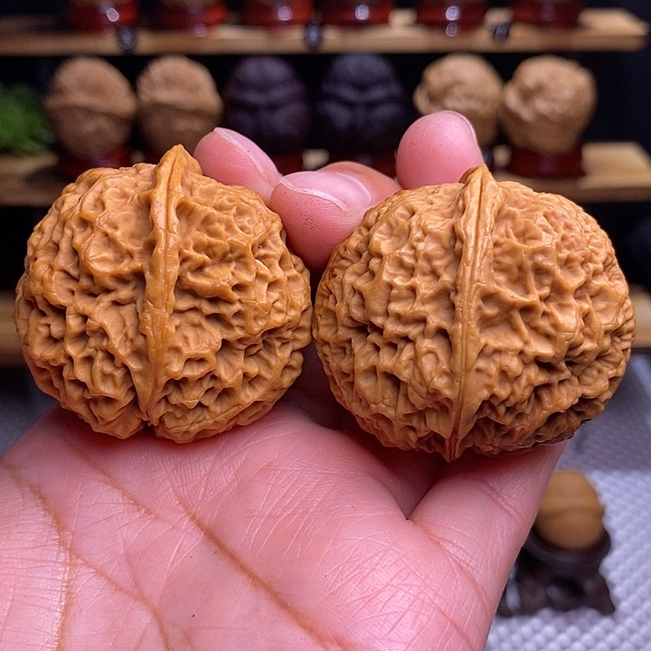 文玩核桃吊坠七星绣球9