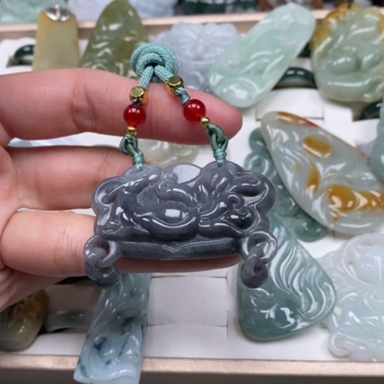 翡翠吊坠(不含链)未镶嵌
