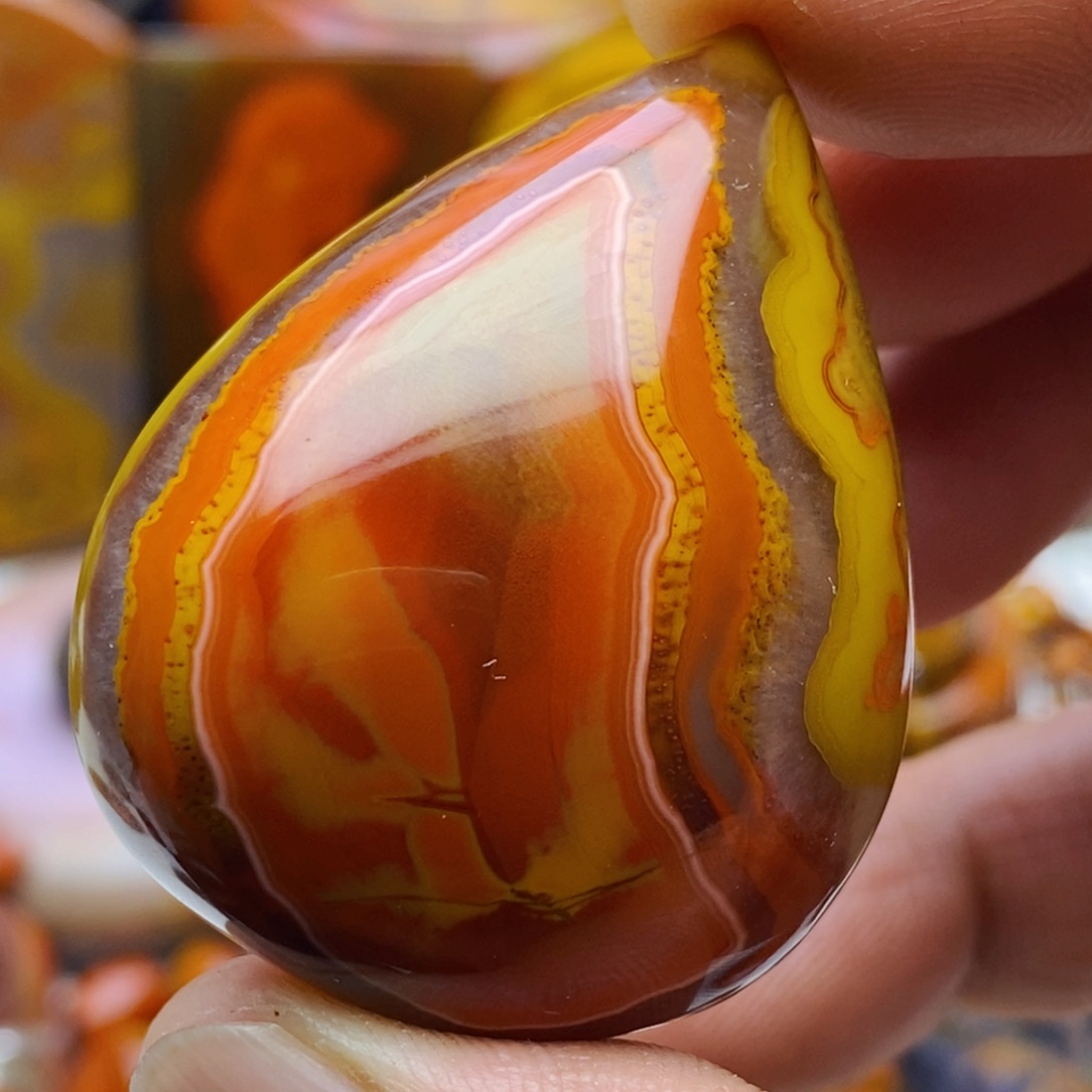 玛瑙/玉髓颈饰未镶嵌