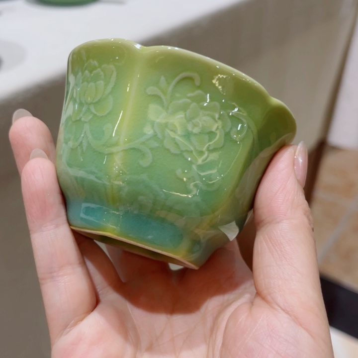 青瓷哈哈哈哈哈哈哈哈