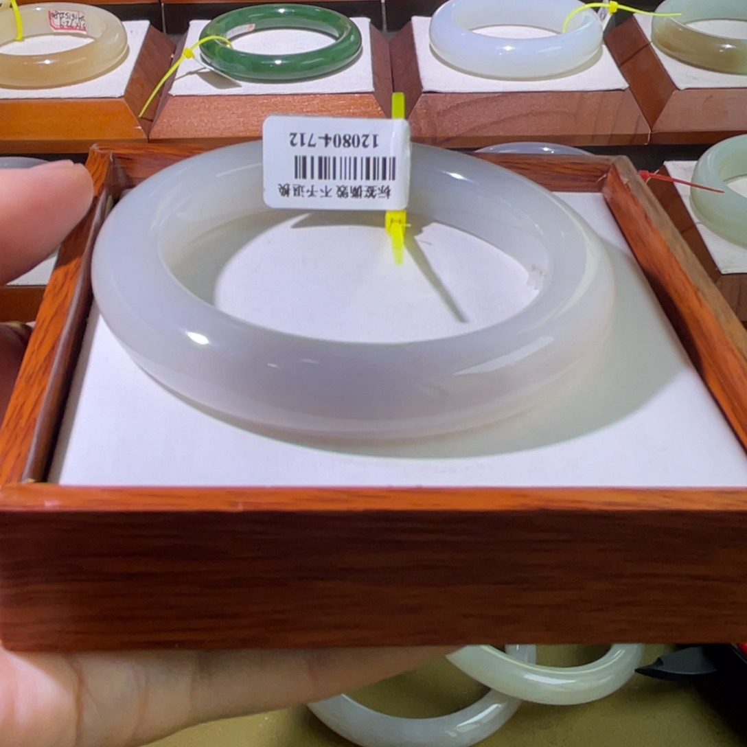 和田玉手镯未镶嵌56.6