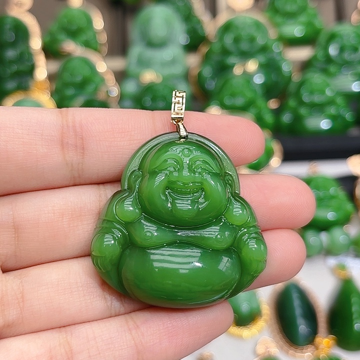 和田玉（碧玉）颈饰18K金镶嵌