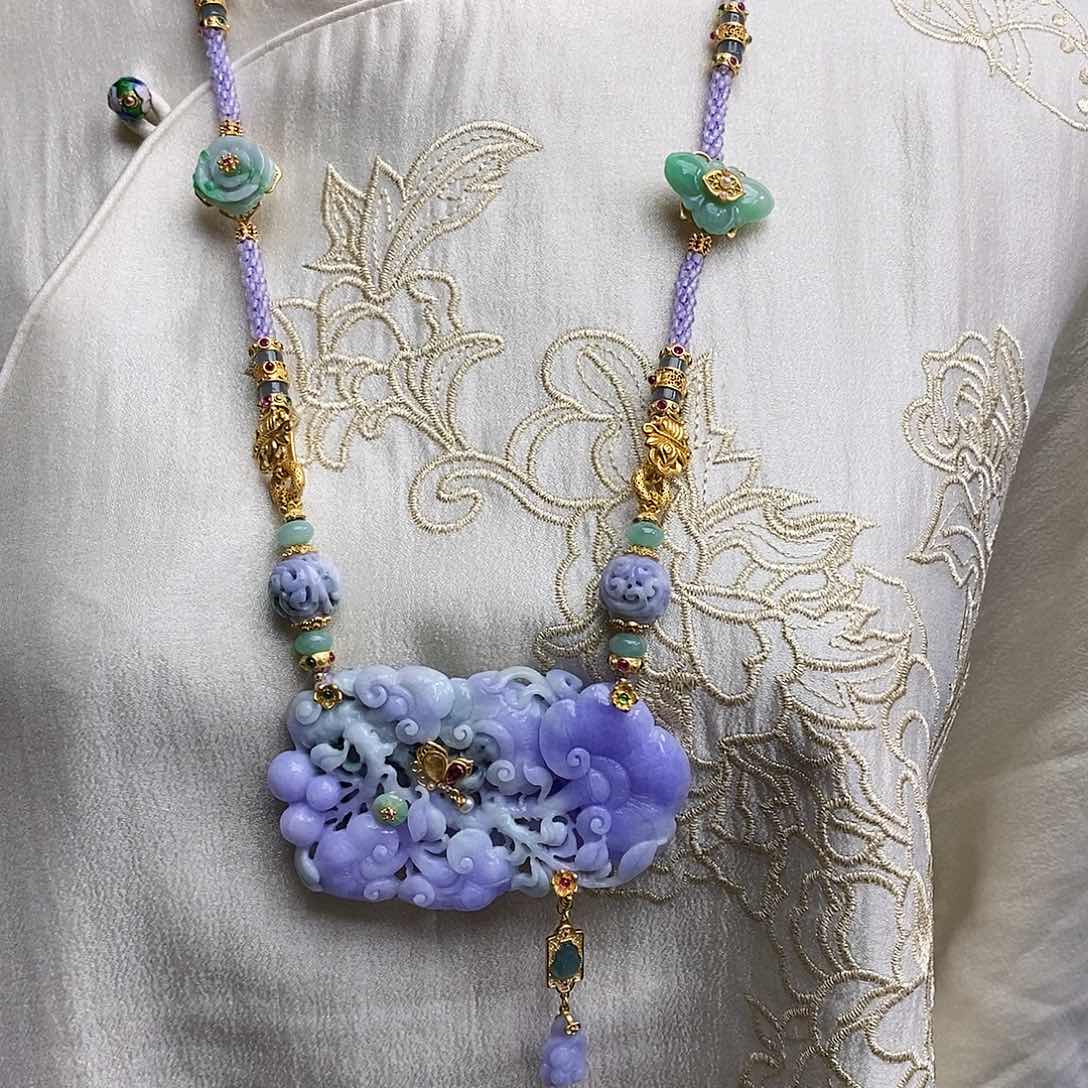 翡翠颈饰未镶嵌天然