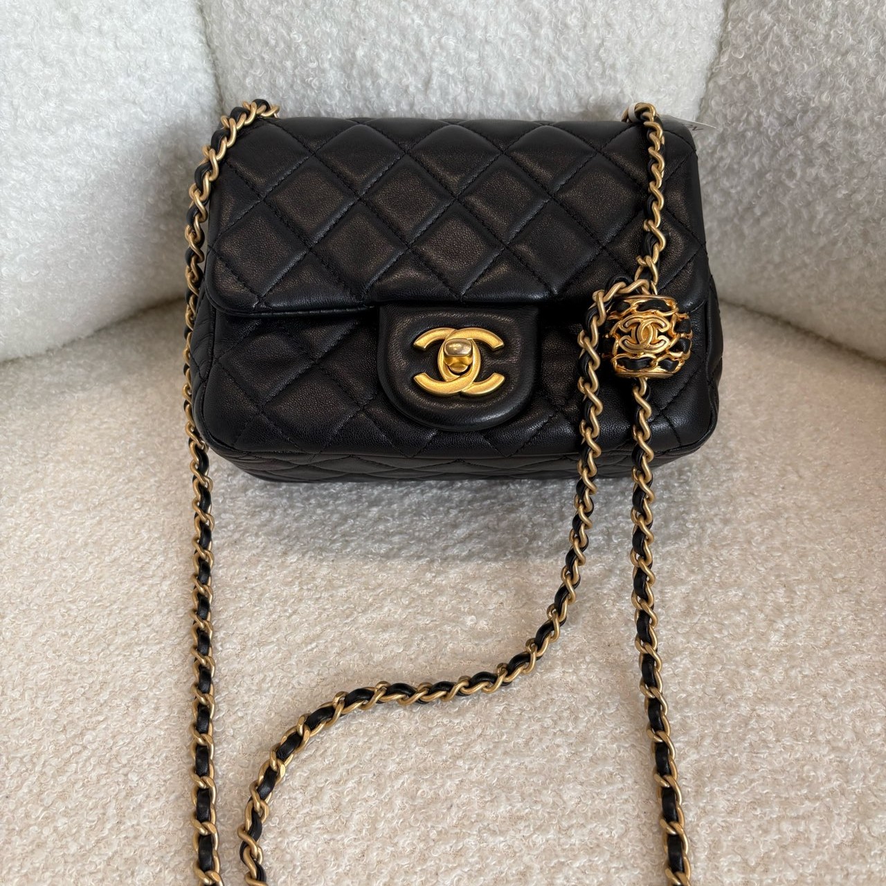 99新 Chanel/香奈儿 22s皮穿链编织金核桃，羊皮方胖子【N0434】