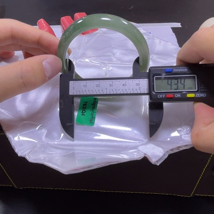 翡翠手镯未镶嵌天然翡翠手镯a货多样性发货