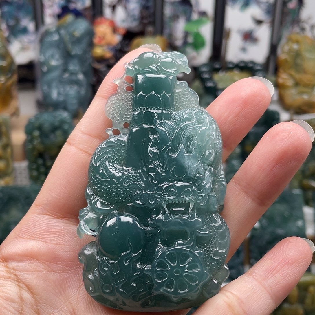 颈饰未镶嵌翡翠天然翡翠a货龙