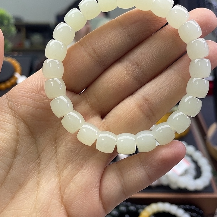 和田玉未镶嵌手串