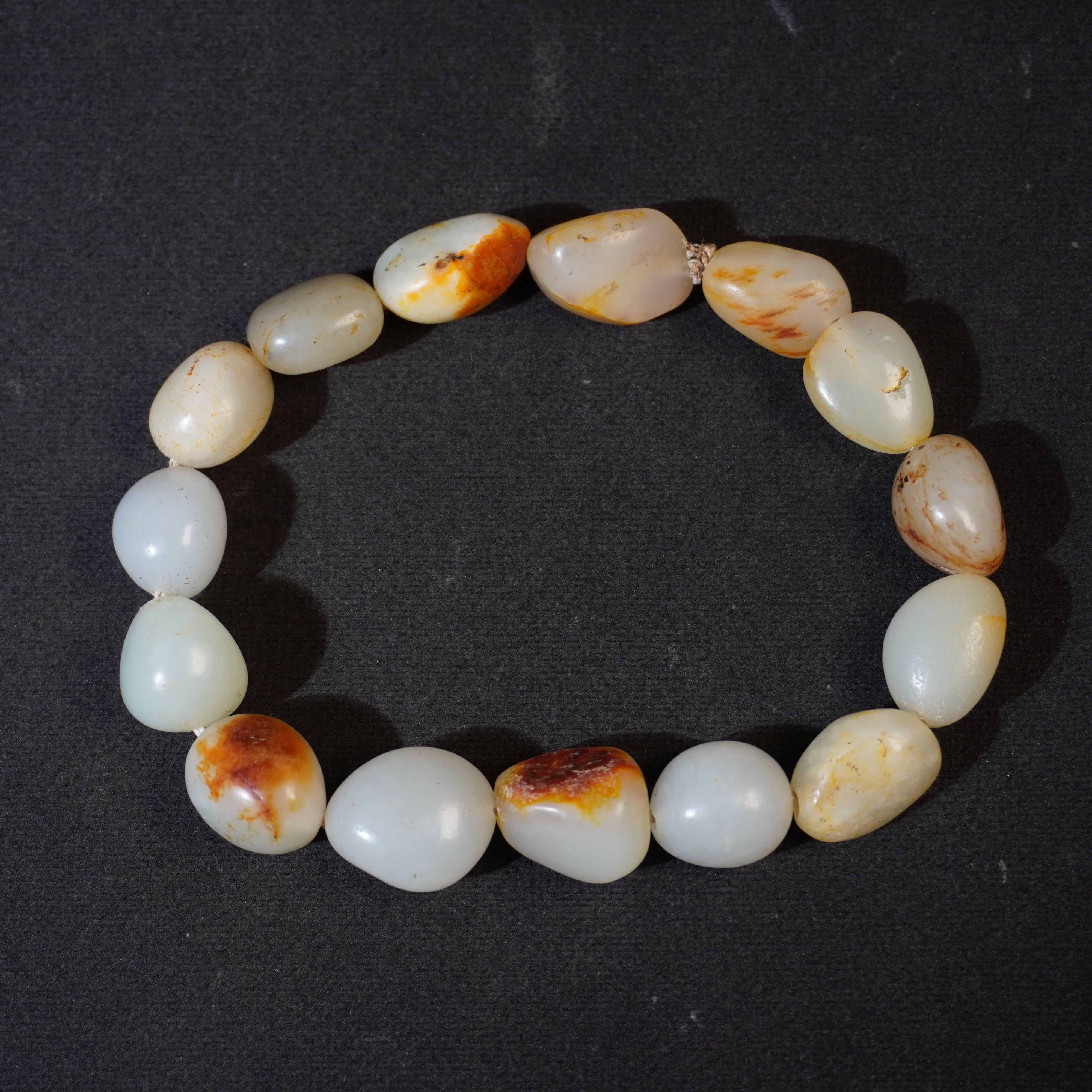 10NU31 清  和田玉手串