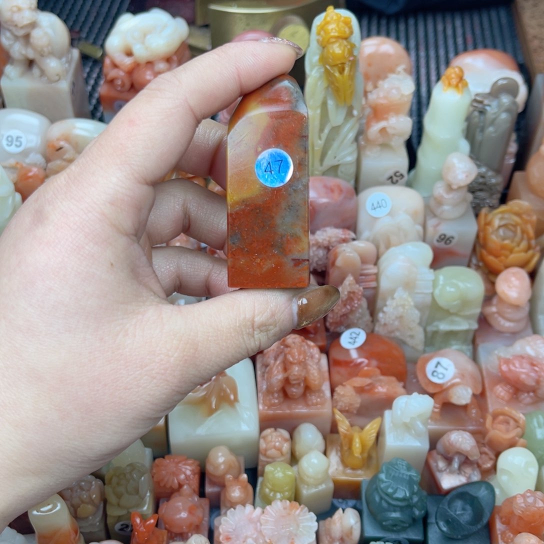 寿山石印石学**理老挝石