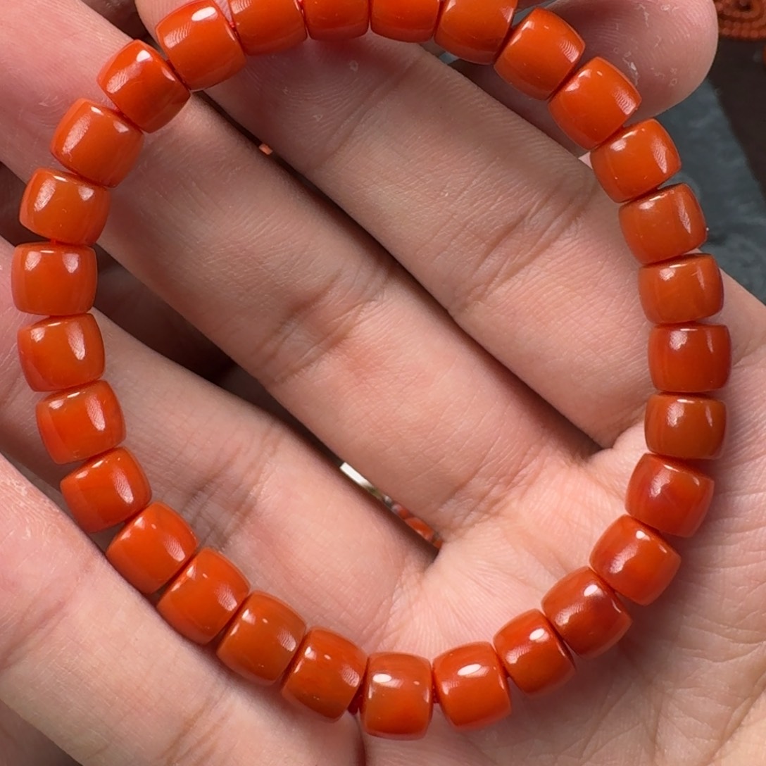 南红玛瑙柿子红双色直切手串7.6mm未镶嵌