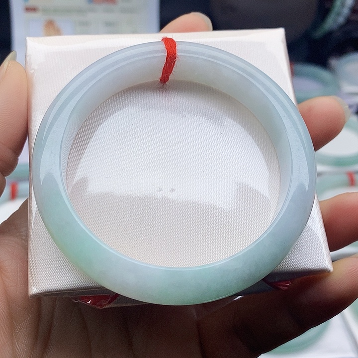 翡翠未镶嵌手镯缅甸天然翡翠A货57