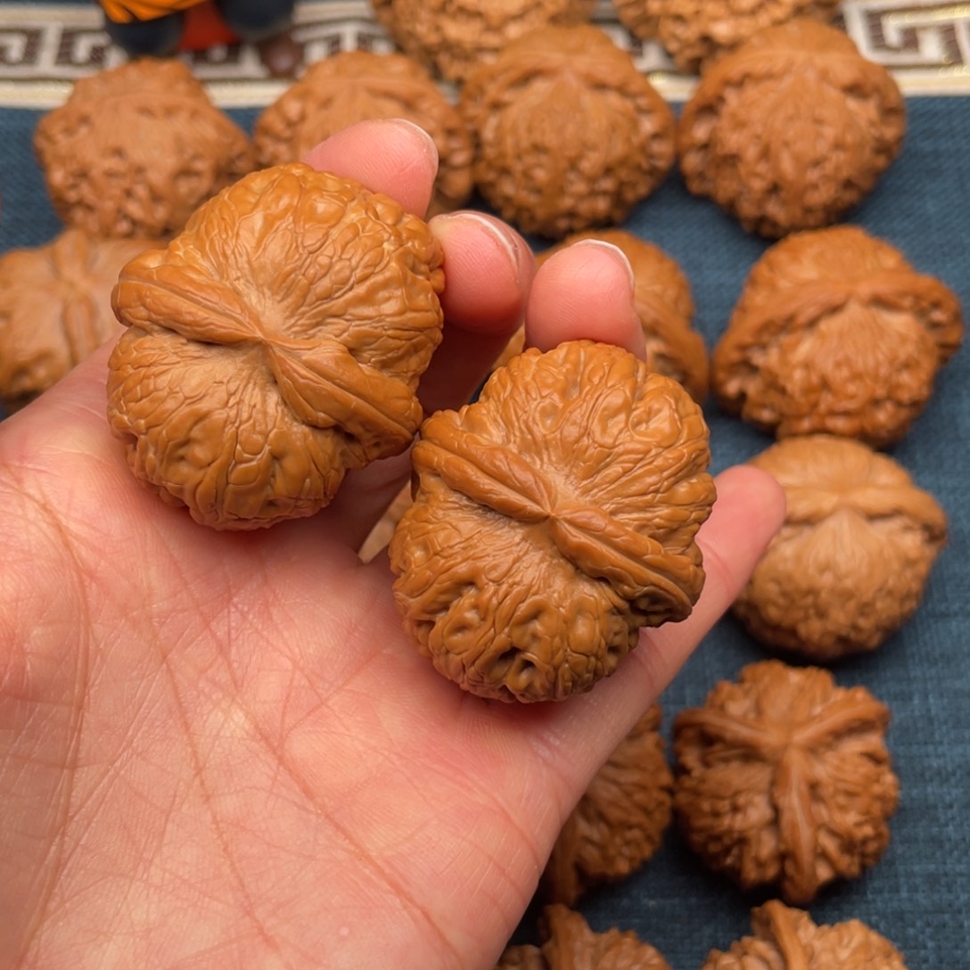 等***家文玩核桃把件41全品毕业元宝