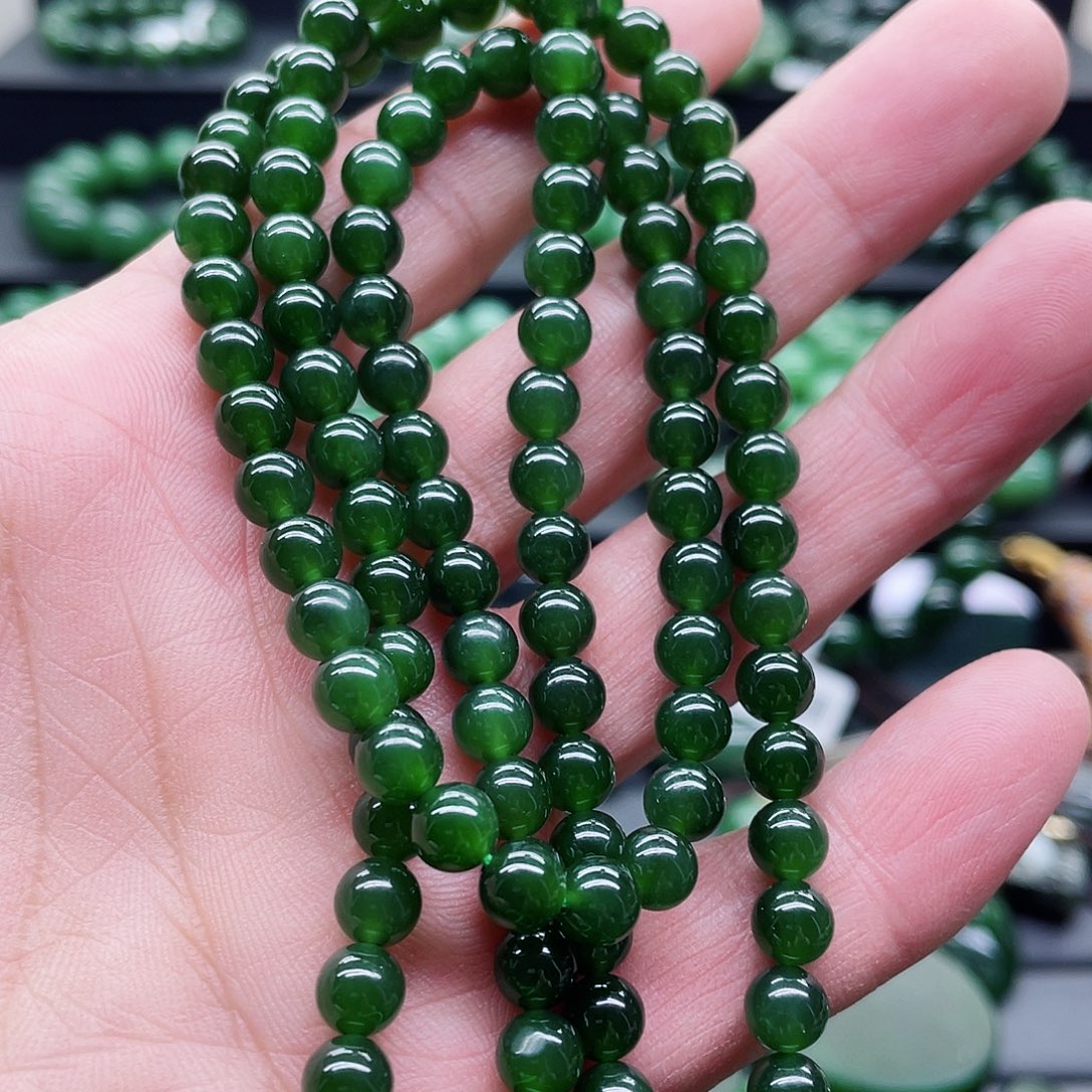 和田玉（碧玉）未镶嵌颈饰