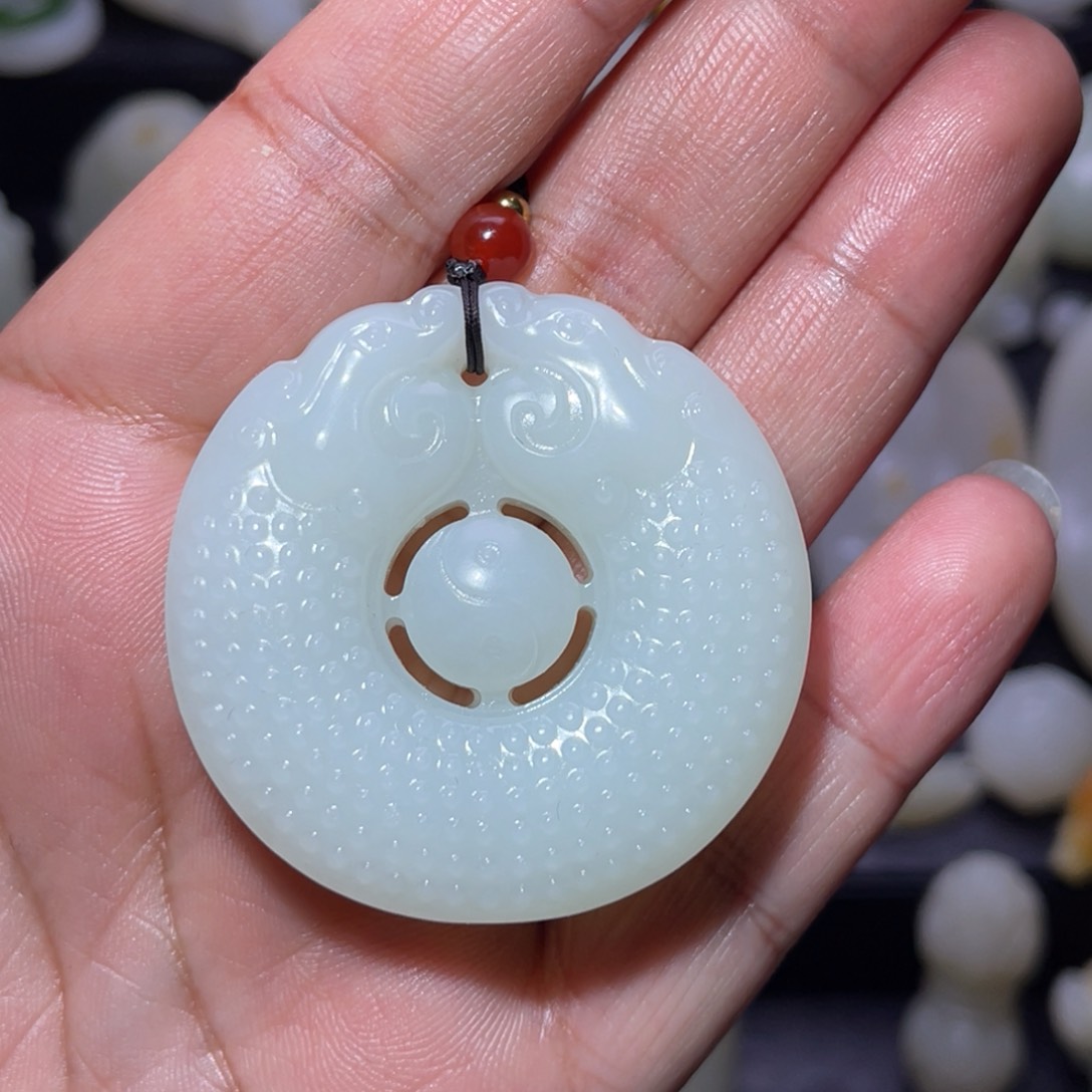 和田玉颈饰未镶嵌予*