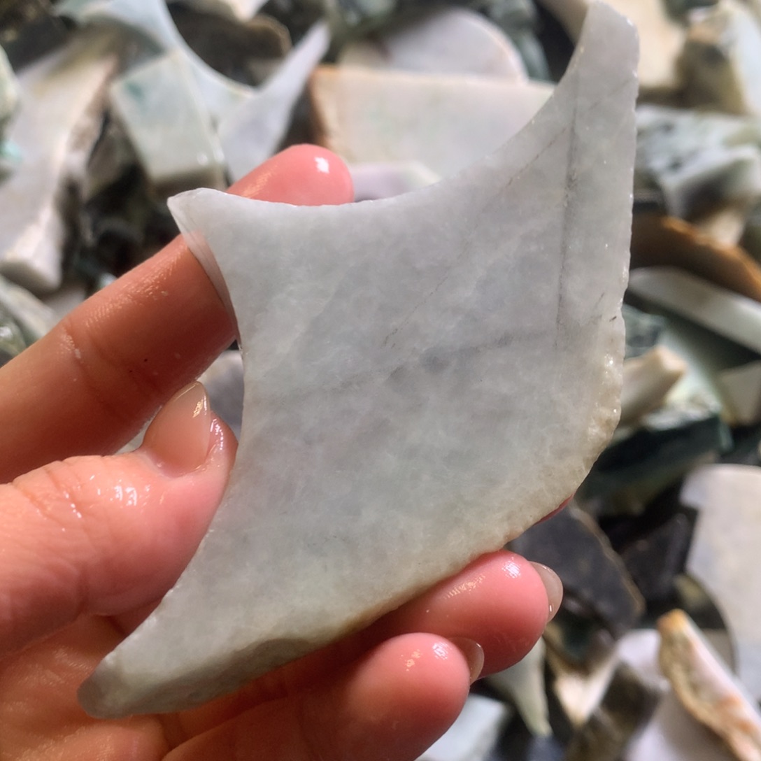 翡翠颈饰未镶嵌缅甸翡翠