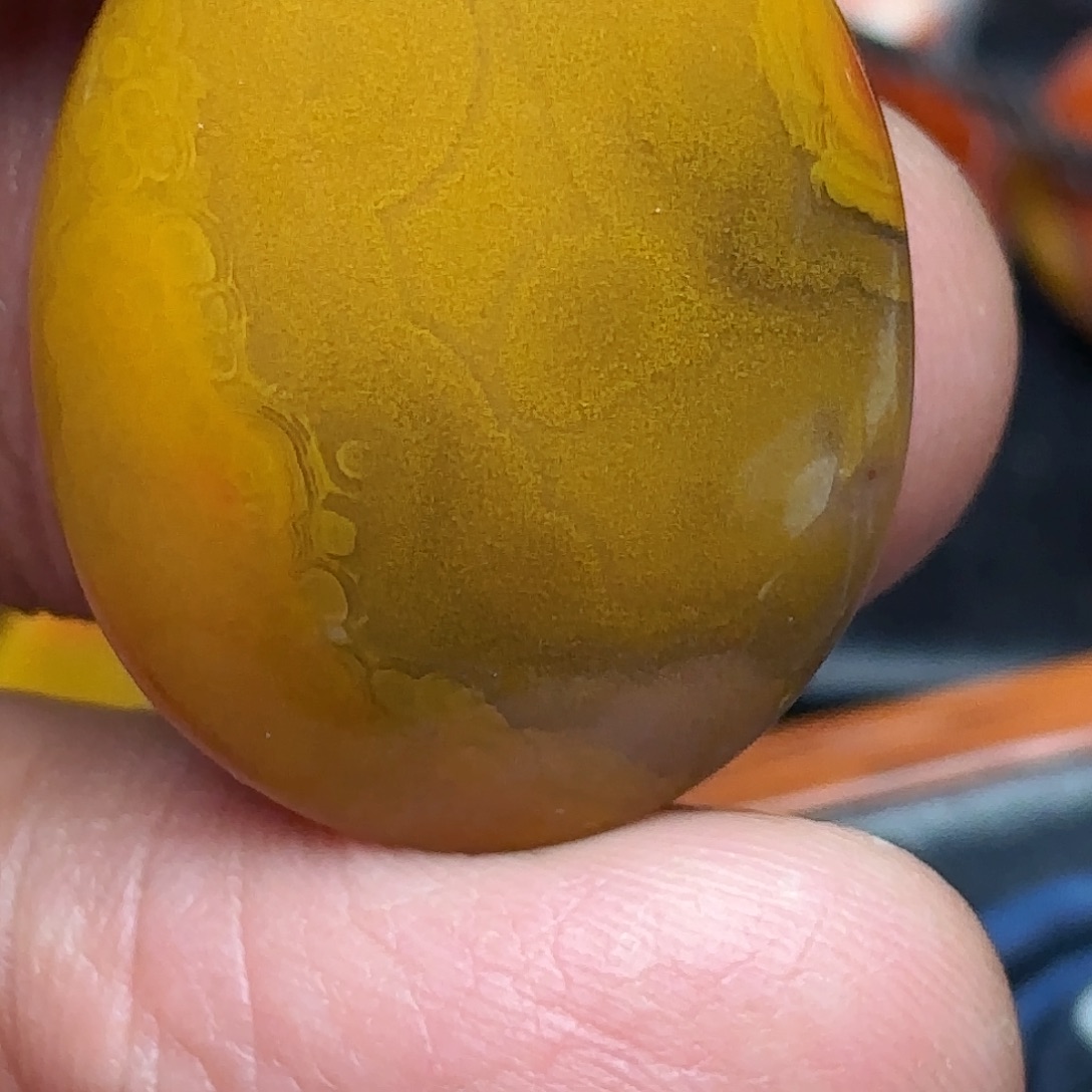 梦***鱼玛瑙/玉髓未镶嵌玛瑙