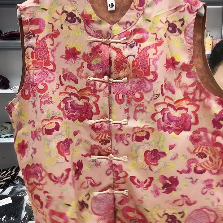 32号女士粉色上衣