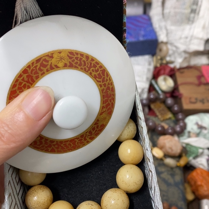 瓷片哈中古工艺品一件