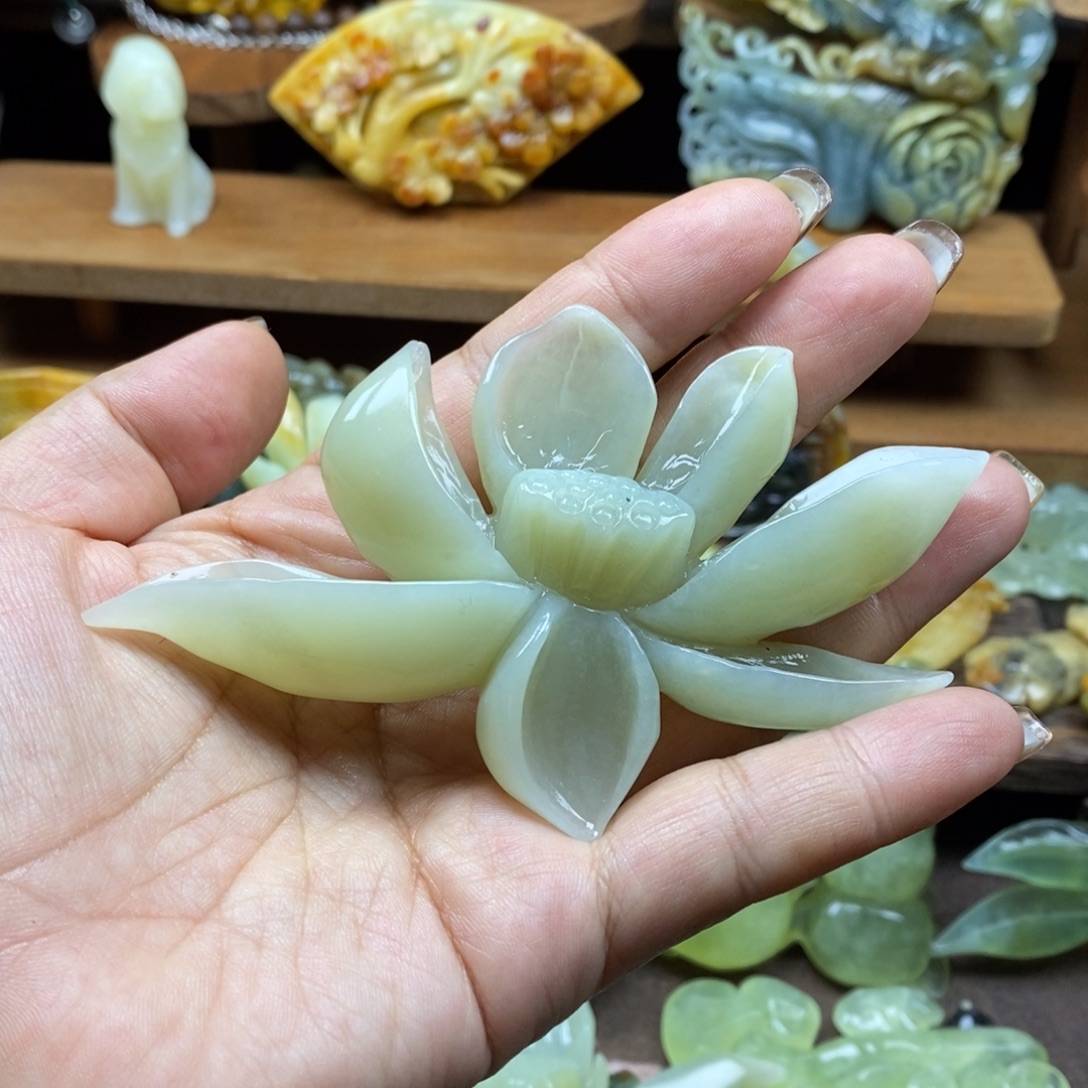 精***灵岫玉未镶嵌吊坠(赠链)项圈