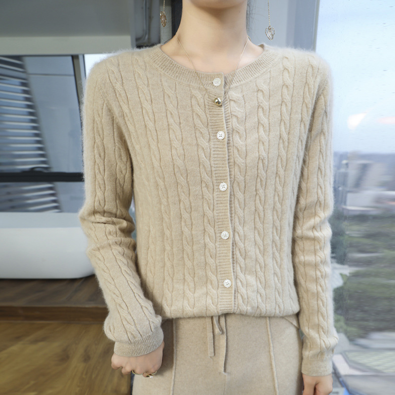 100纯羊毛秋冬新款女圆领宽松麻花短款打底羊绒针织开衫毛衣外套