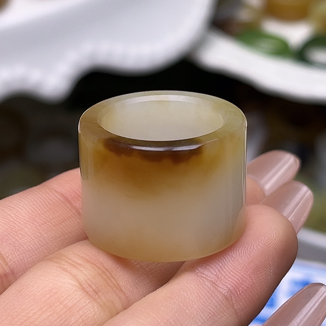 和田玉未镶嵌戒指17.8焦糖玛奇朵