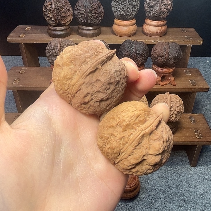 文玩核桃吊坠z水龙纹元宝43mm