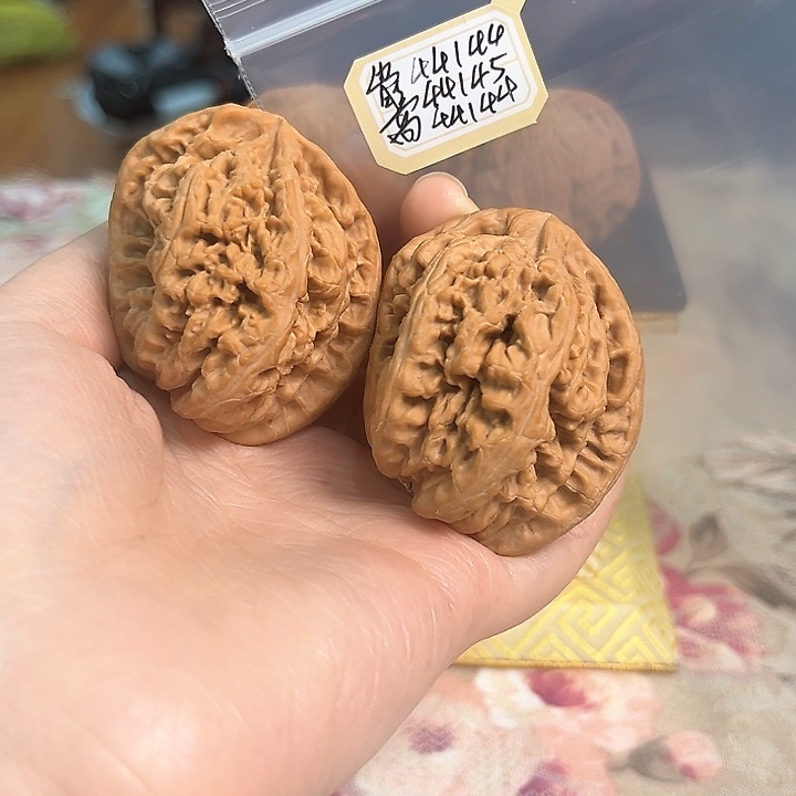 文玩核桃把件非嫁接大粗筋