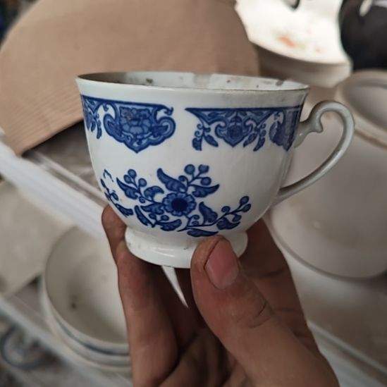 茶盏陶瓷盘子碗啥都有