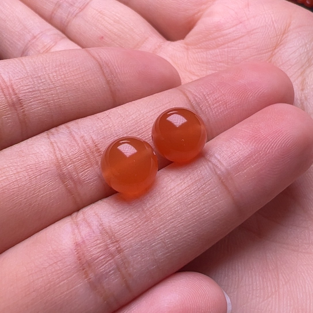 李***辰南红玛瑙未镶嵌珠宝奇石