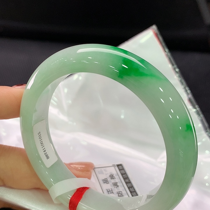 翡翠手镯未镶嵌正圈55-56