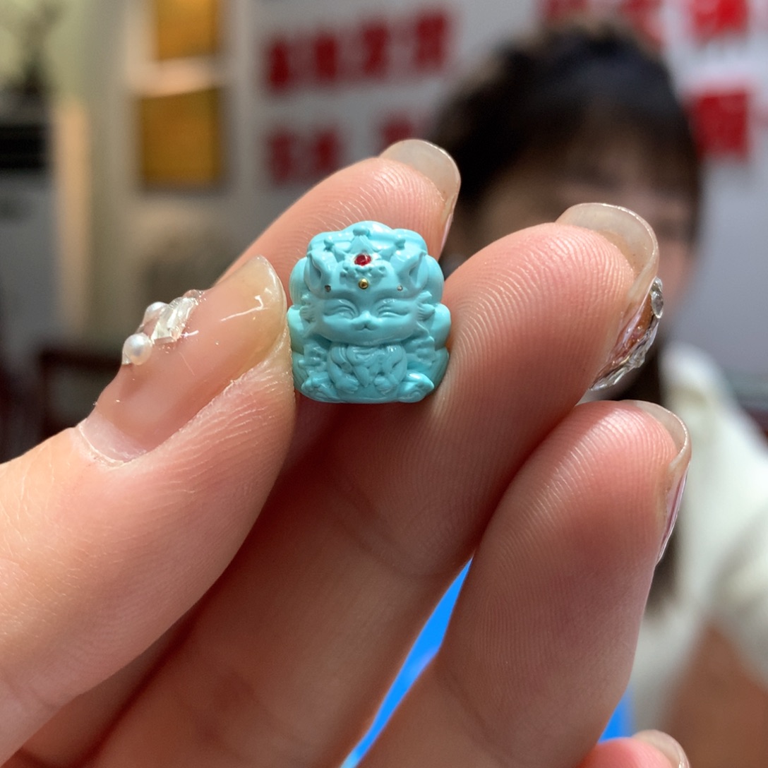 绿松石配饰未镶嵌