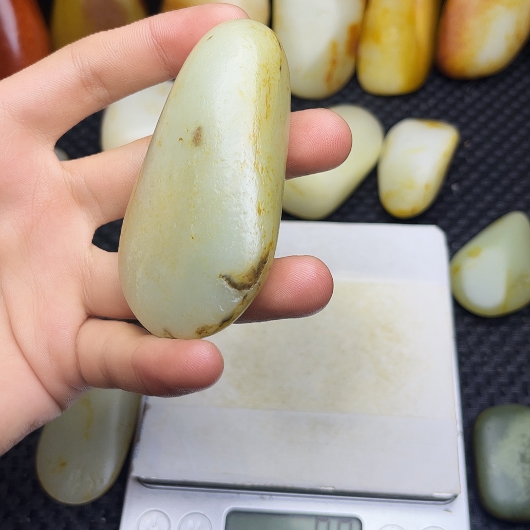 S***n和田玉未镶嵌挂件