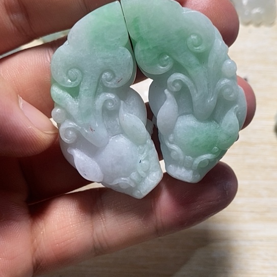 未镶嵌定制翡翠牌子