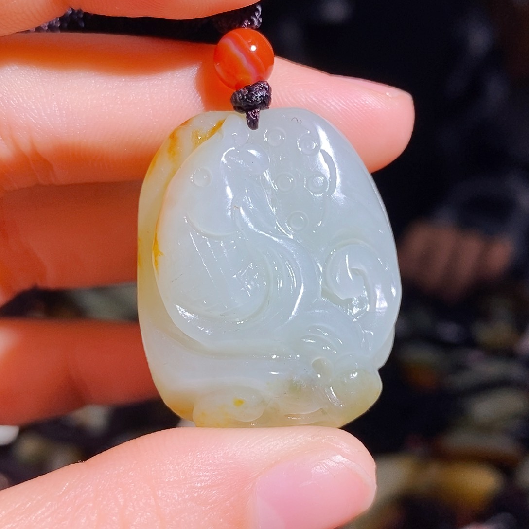 和田玉颈饰未镶嵌