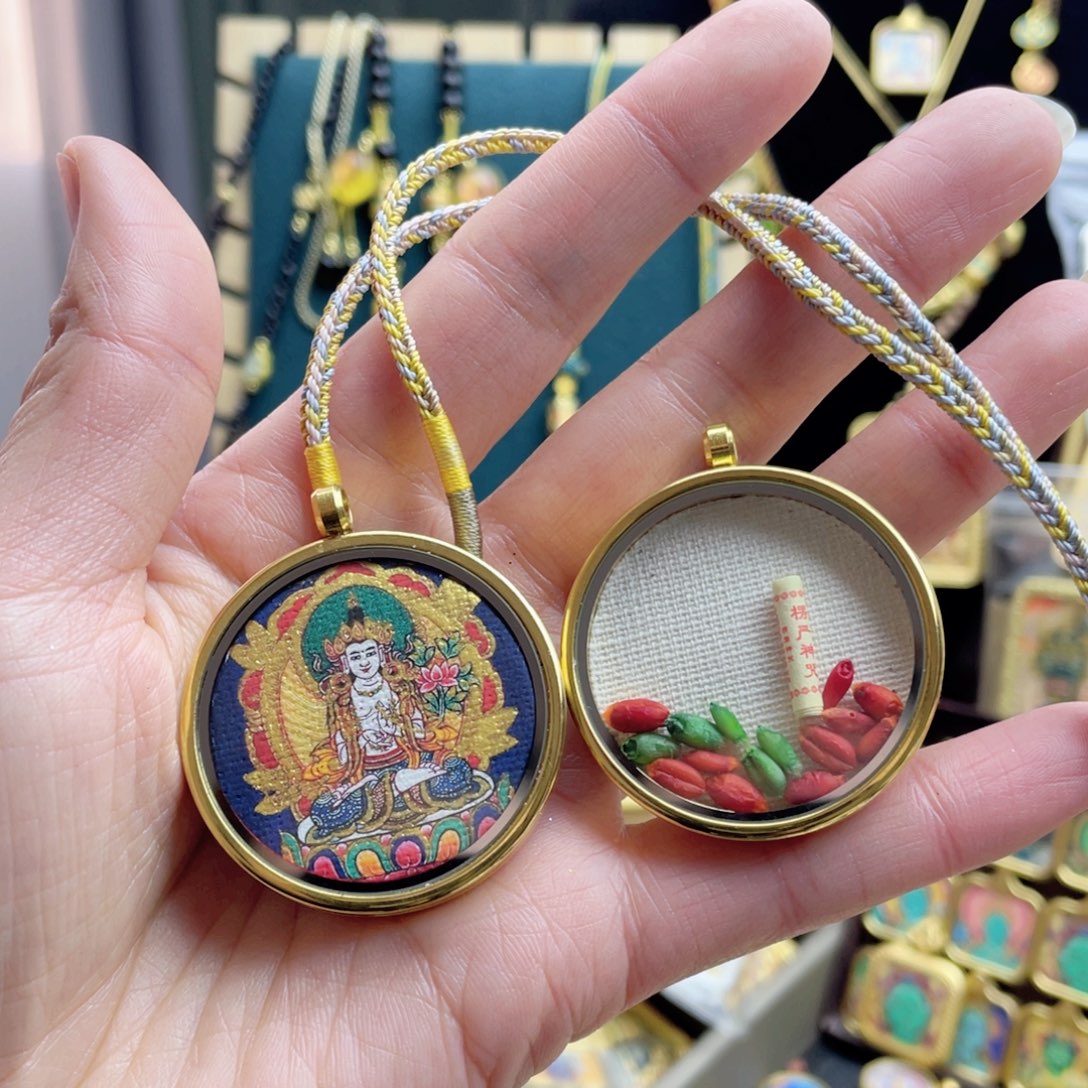 @****铜铁合金类唐卡等多种形式的艺术形式