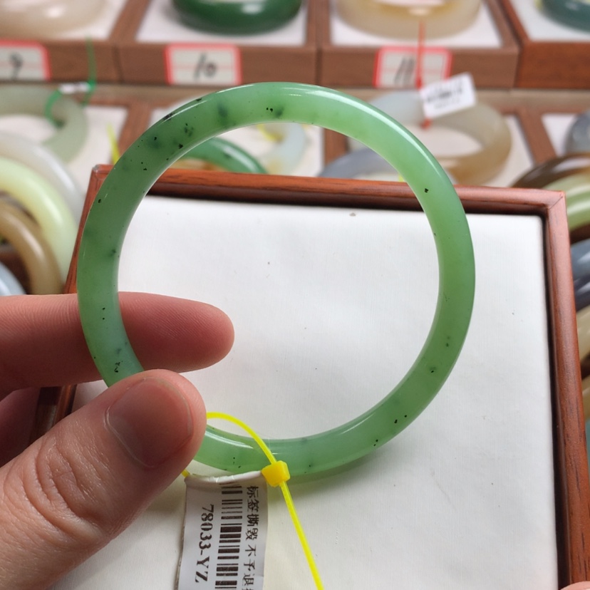 【闪购商品】和田玉手镯未镶嵌55.5