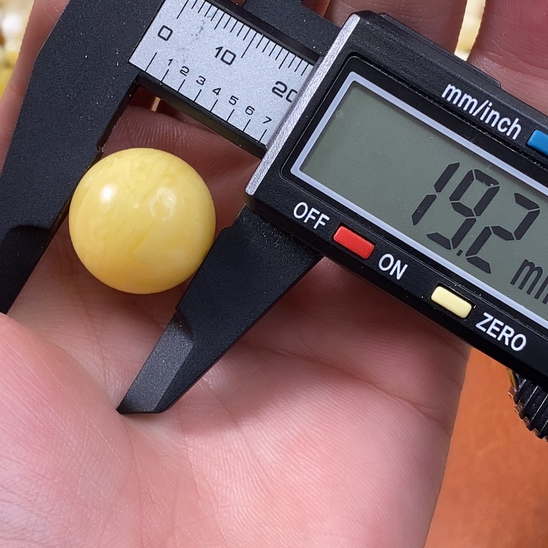 琥珀裸石未镶嵌微瑕