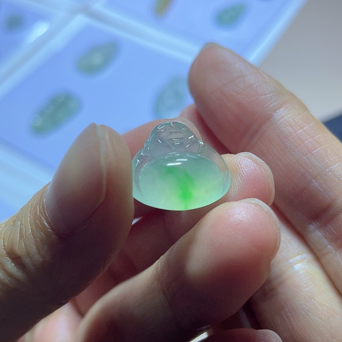 定制翡翠未镶嵌佛公