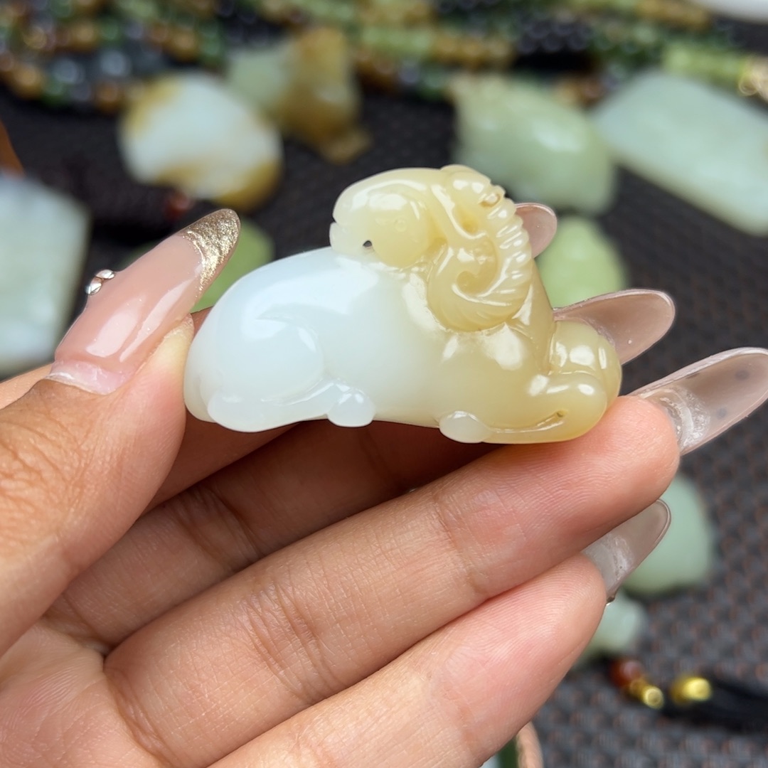 和田玉手串未镶嵌