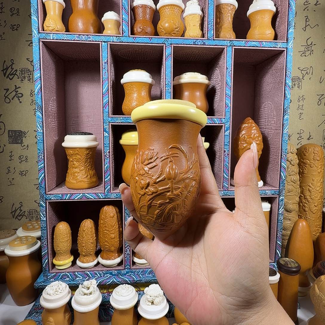 蘇****大叶紫檀（黑酸枝木类）