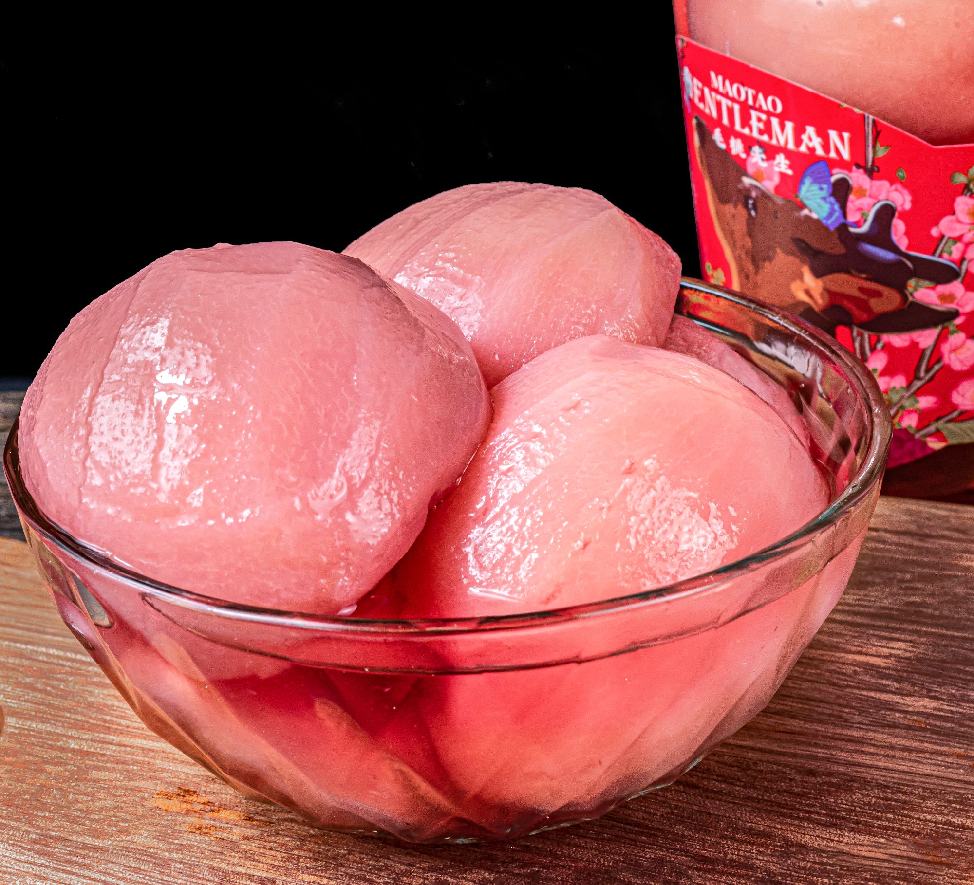 黑沟毛桃罐头配料干净手工去皮冷藏保存