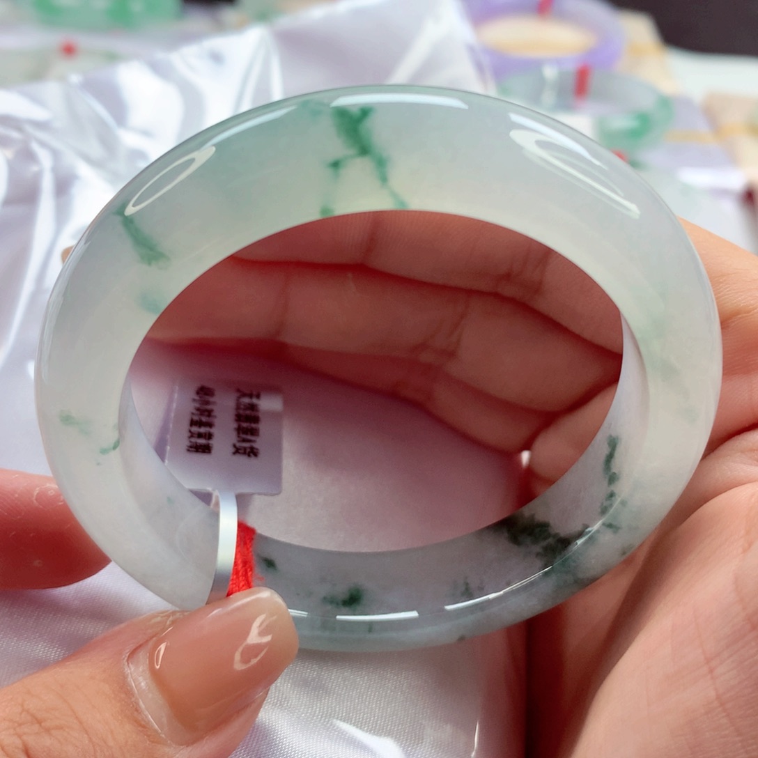 翡翠手镯未镶嵌师妹白底绿花超纯净