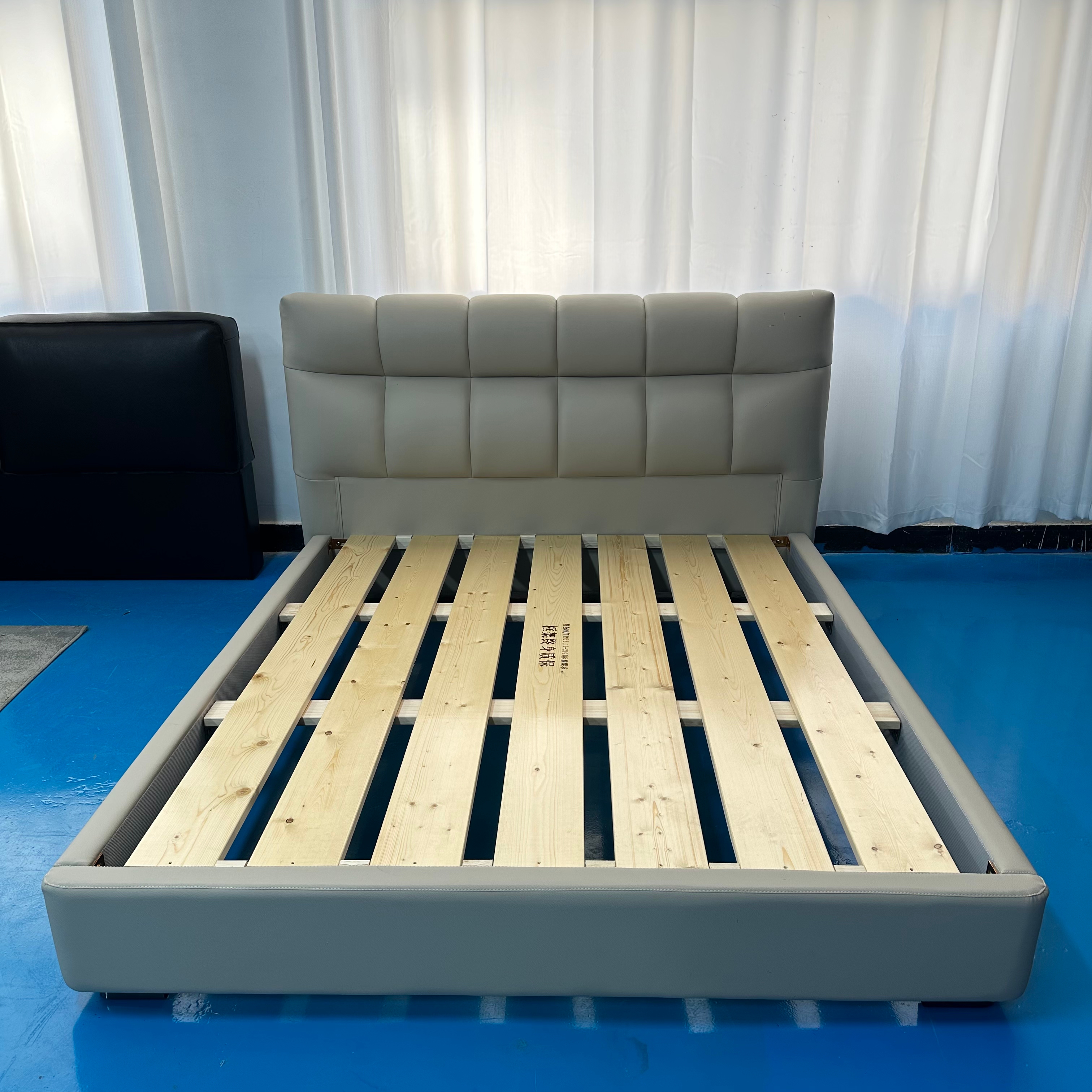 【超纤皮】泡芙1.8厚超纤皮主卧大床简约轻奢意式皮艺床家用真皮床