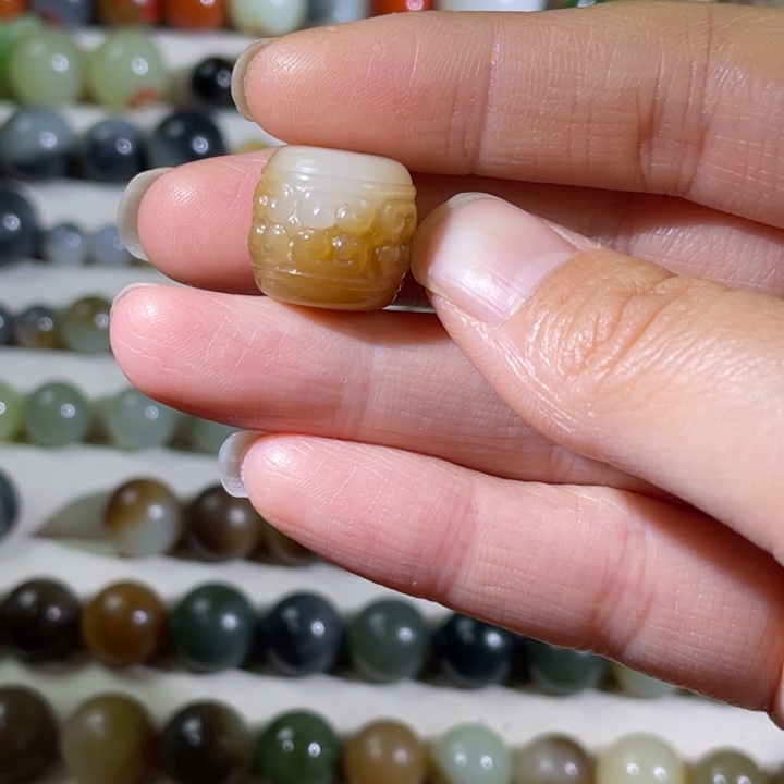 定制和田玉14K金镶嵌