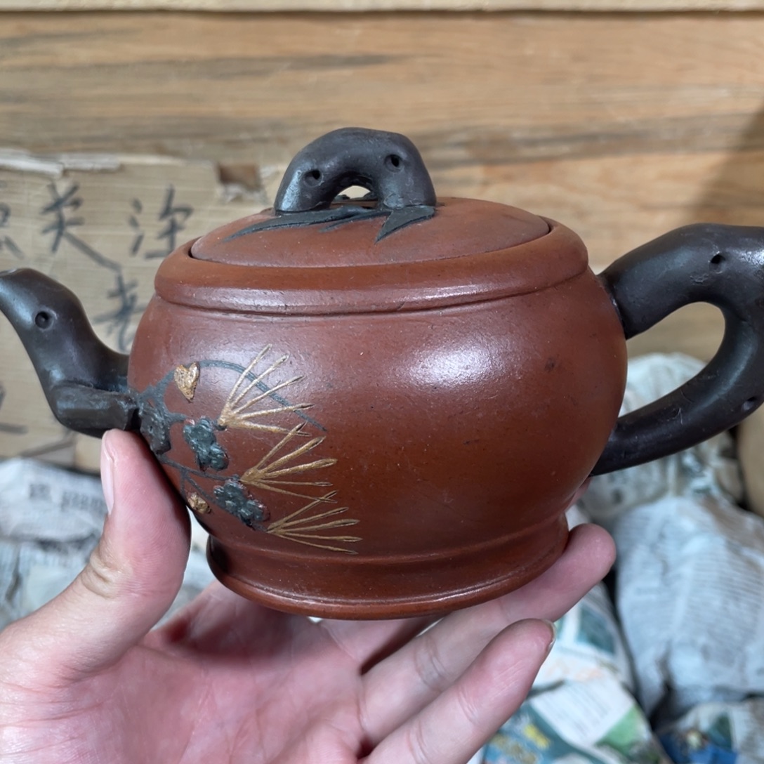 茶壶紫砂老厂紫砂壶一件？