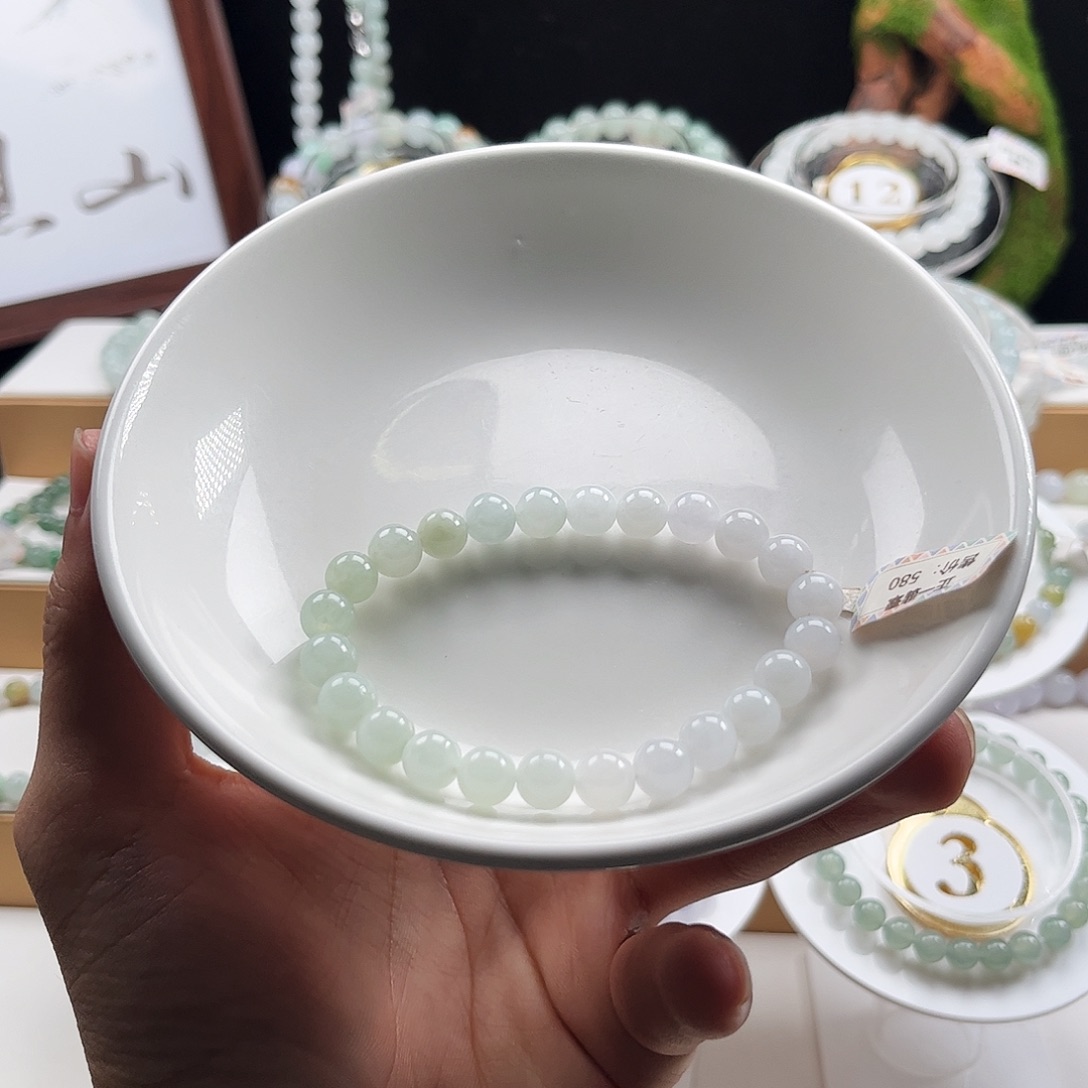 翡翠未镶嵌手链卡7.6